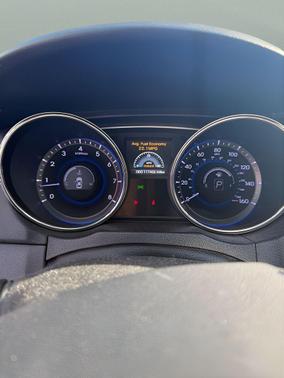 Venetian Red Metallic 2014 Hyundai SONATA SE 2.0T