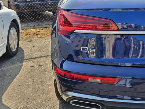 2022 Audi Q5 45 S line Premium