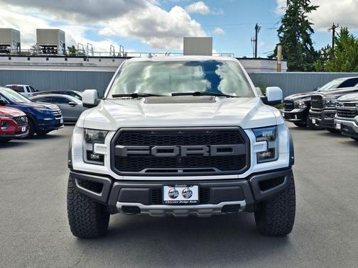 Oxford White 2019 Ford F-150 Raptor