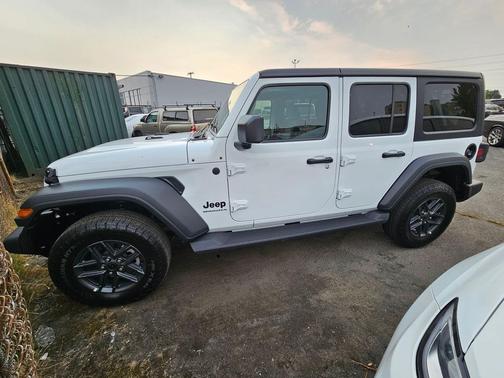 2025 Jeep Wrangler Sport S