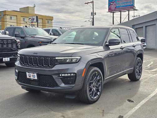 2025 Jeep Grand Cherokee Summit