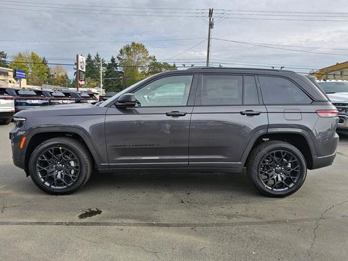 2025 Jeep Grand Cherokee Summit