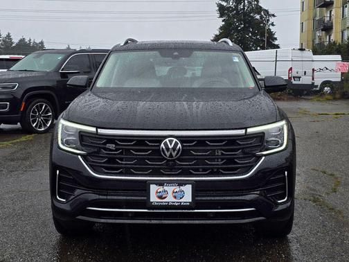 Deep Black Pearl 2025 Volkswagen Atlas 2.0T SEL Premium R-Line 4MOTION