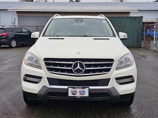 White 2012 Mercedes-Benz M-Class 4MATIC