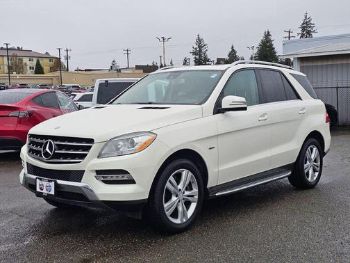 White 2012 Mercedes-Benz M-Class 4MATIC
