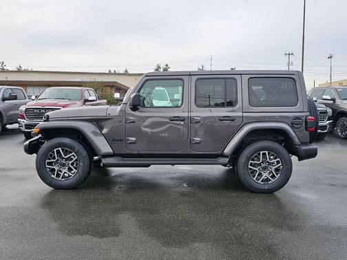 2026 Jeep Wrangler 4-Door Sahara 4x4