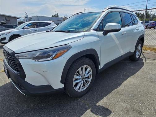 2024 Toyota Corolla Cross LE