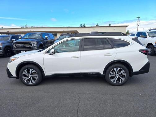Crystal White Pearl 2020 Subaru Outback Limited