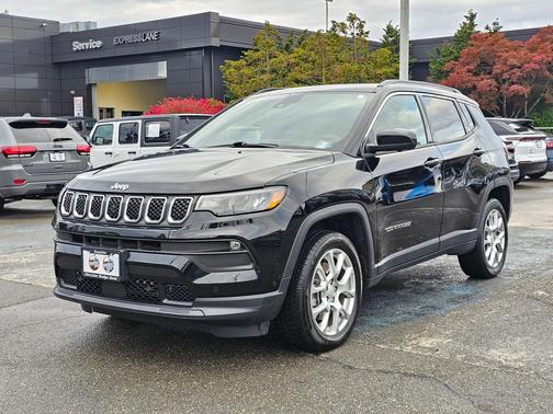 2023 Jeep Compass Latitude Lux
