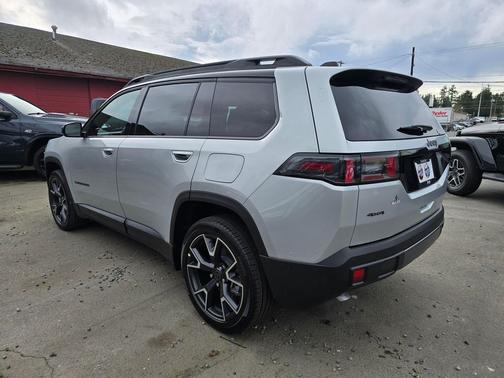 2026 Jeep Cherokee Overland