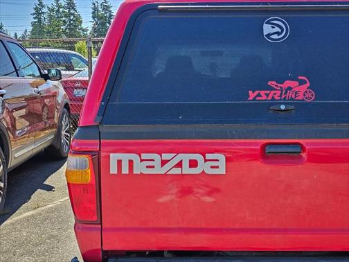 2001 Mazda B3000