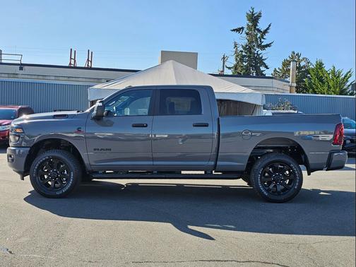 2025 RAM 2500 Big Horn Crew Cab 4x4 6'4' Box