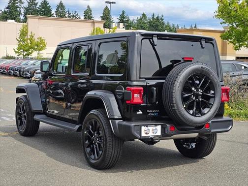 2025 Jeep Wrangler 4xe Sahara