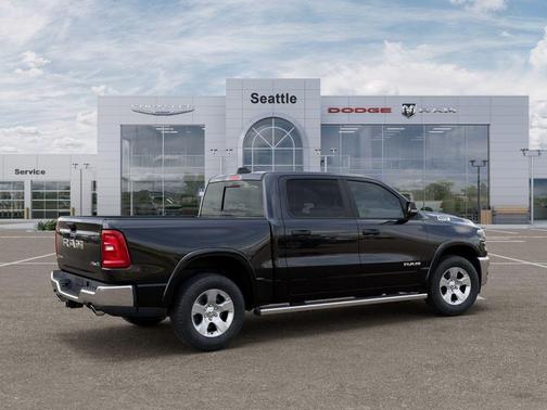 Diamond Black Crystal Pearlcoat 2026 RAM 1500 Big Horn/Lone Star