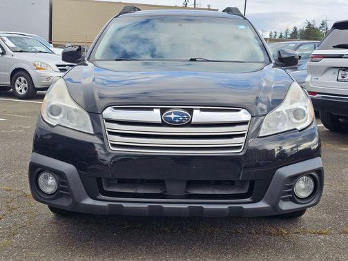 Graphite Gray Metallic 2013 Subaru Outback 2.5i Premium