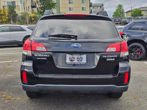 Graphite Gray Metallic 2013 Subaru Outback 2.5i Premium