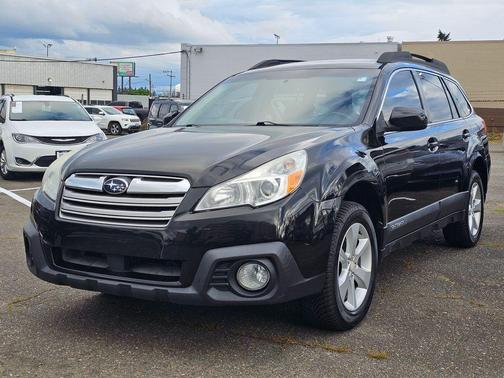 Graphite Gray Metallic 2013 Subaru Outback 2.5i Premium