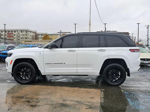 2023 Jeep Grand Cherokee 4xe Summit Reserve