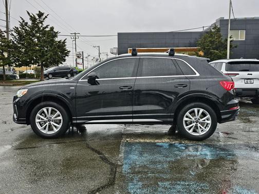 2024 Audi Q3 Premium 45 TFSI S line quattro Tiptronic