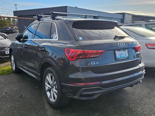 2024 Audi Q3 Premium 45 TFSI S line quattro Tiptronic