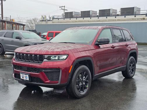 2026 Jeep Grand Cherokee Altitude