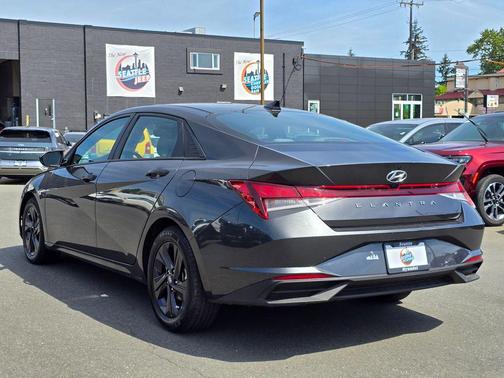 Portofino Gray 2022 Hyundai ELANTRA SEL