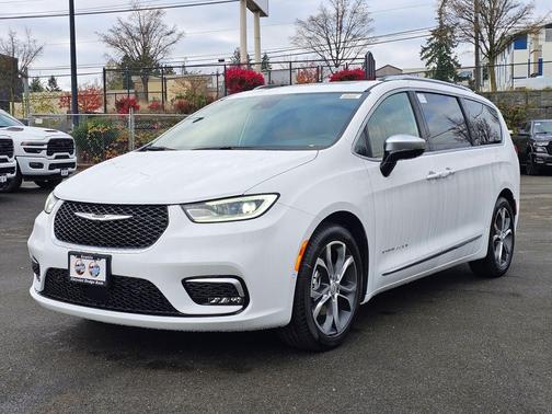 2026 Chrysler Pacifica L