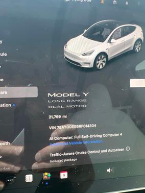 Pearl White Multi-Coat 2024 Tesla Model Y Long Range Dual Motor All-Wheel Drive