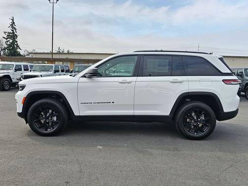 2025 Jeep Grand Cherokee Altitude