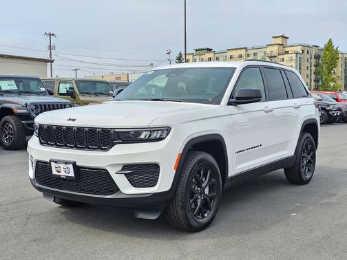 2025 Jeep Grand Cherokee Altitude