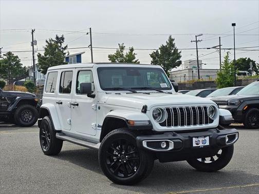 2025 Jeep Wrangler 4xe Sahara