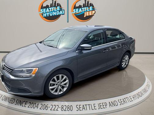 Platinum Gray Metallic 2013 Volkswagen Jetta SE