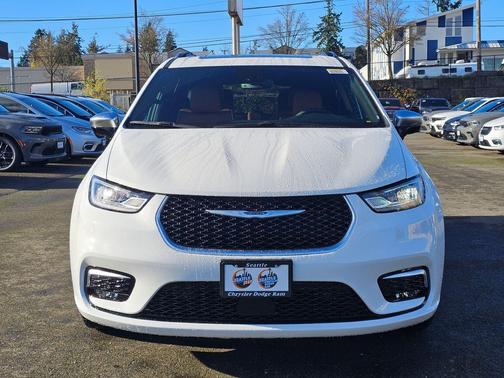 2026 Chrysler Pacifica L