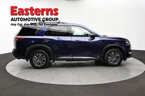 Deep Ocean Blue Pearl 2023 Nissan Pathfinder SV 4WD