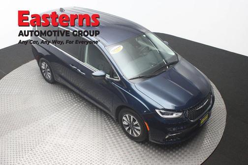 Fathom Blue Pearlcoat 2023 Chrysler Pacifica Hybrid Touring L