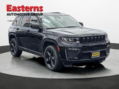 Diamond Black Crystal Pearlcoat 2026 Jeep Grand Cherokee Limited