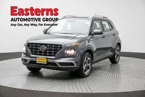 Ecotronic Gray 2025 Hyundai VENUE SEL