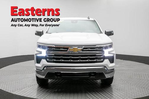 Summit White 2023 Chevrolet Silverado 1500 LT