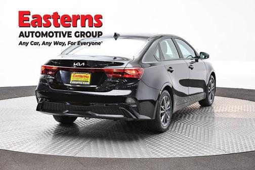Aurora Black 2023 Kia Forte LXS