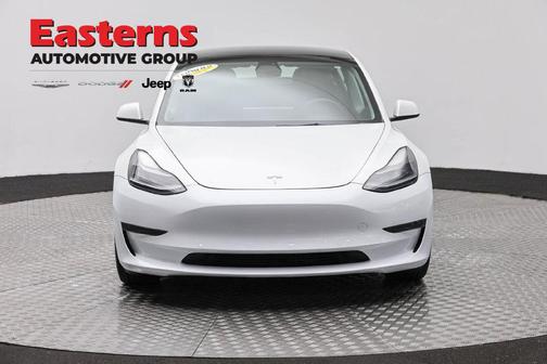 Pearl White Multi-Coat 2021 Tesla Model 3 Standard Range Plus