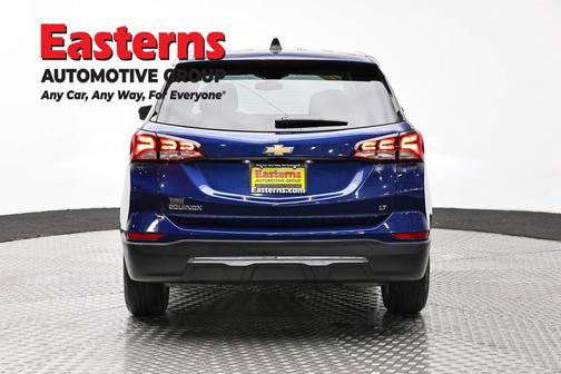 Blue Glow Metallic 2022 Chevrolet Equinox 1LT