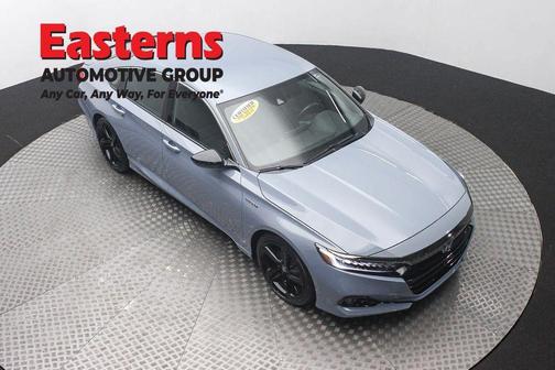 Sonic Gray Pearl 2022 Honda Accord Hybrid Sport