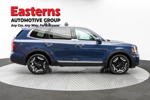 Midnight Lake Blue 2024 Kia Telluride S