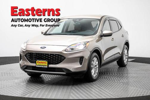 Desert Gold Metallic 2020 Ford Escape SE