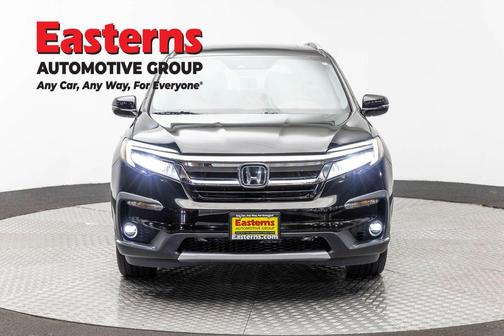 Crystal Black Pearl 2021 Honda Pilot Touring 8-Passenger