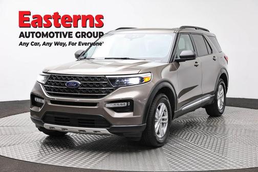 Stone Gray Metallic 2021 Ford Explorer XLT