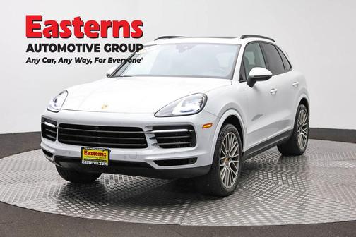 White 2023 Porsche Cayenne Platinum Edition