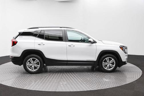 Summit White 2022 GMC Terrain SLE