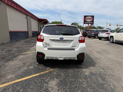Crystal White Pearl 2015 Subaru XV Crosstrek 2.0i Premium