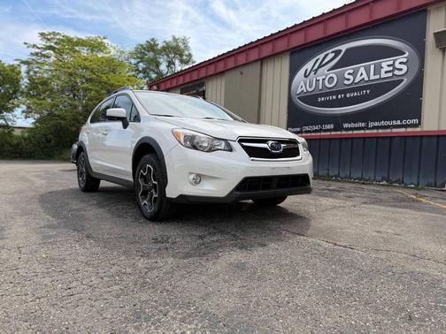 Crystal White Pearl 2015 Subaru XV Crosstrek 2.0i Premium